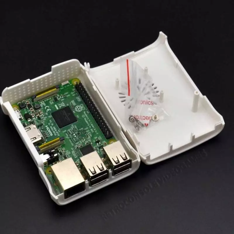 Case Branca Raspberry Pi3 B e B+ c/Suporte para Cooler